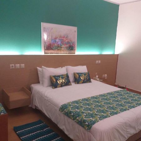 Hotel Margarita Corinth エクステリア 写真