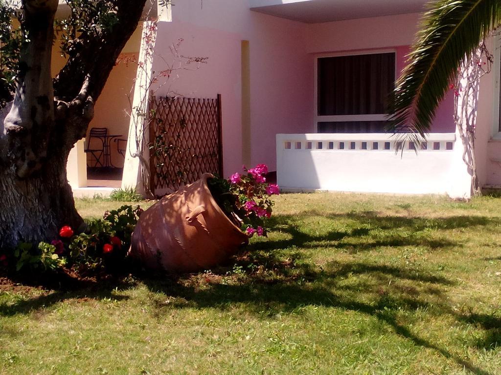 Hotel Margarita Corinth エクステリア 写真