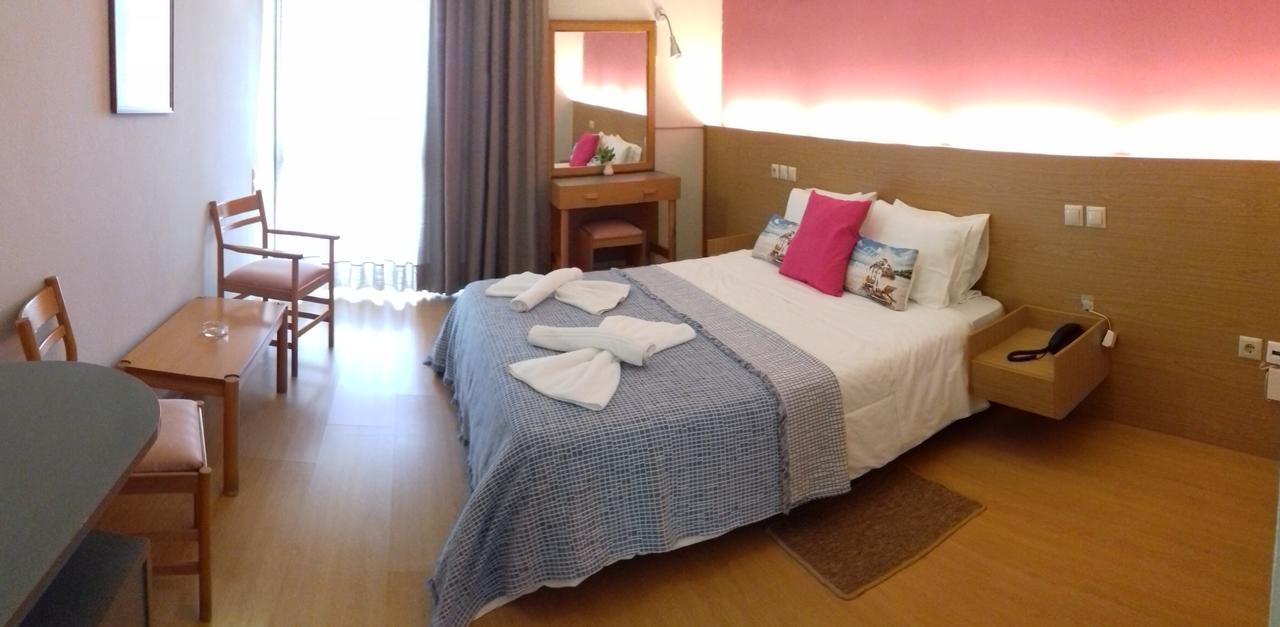 Hotel Margarita Corinth エクステリア 写真